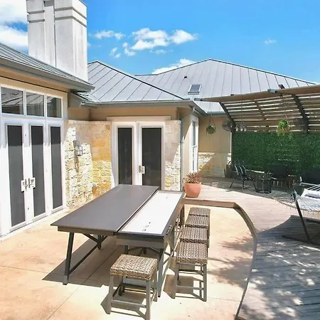 Reduced! New Vista, Chef Kitchen, Golf Course Vie Villa